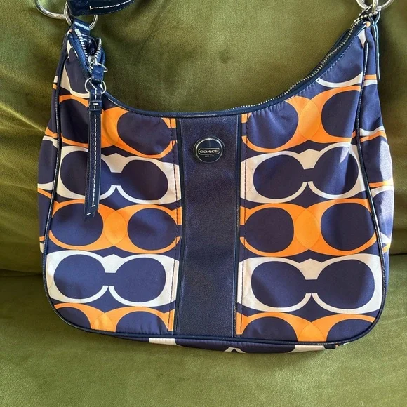 Coach Shoulder Bag Navy, White, Orange Signature C Pattern with wallet - Picture 4 of 15